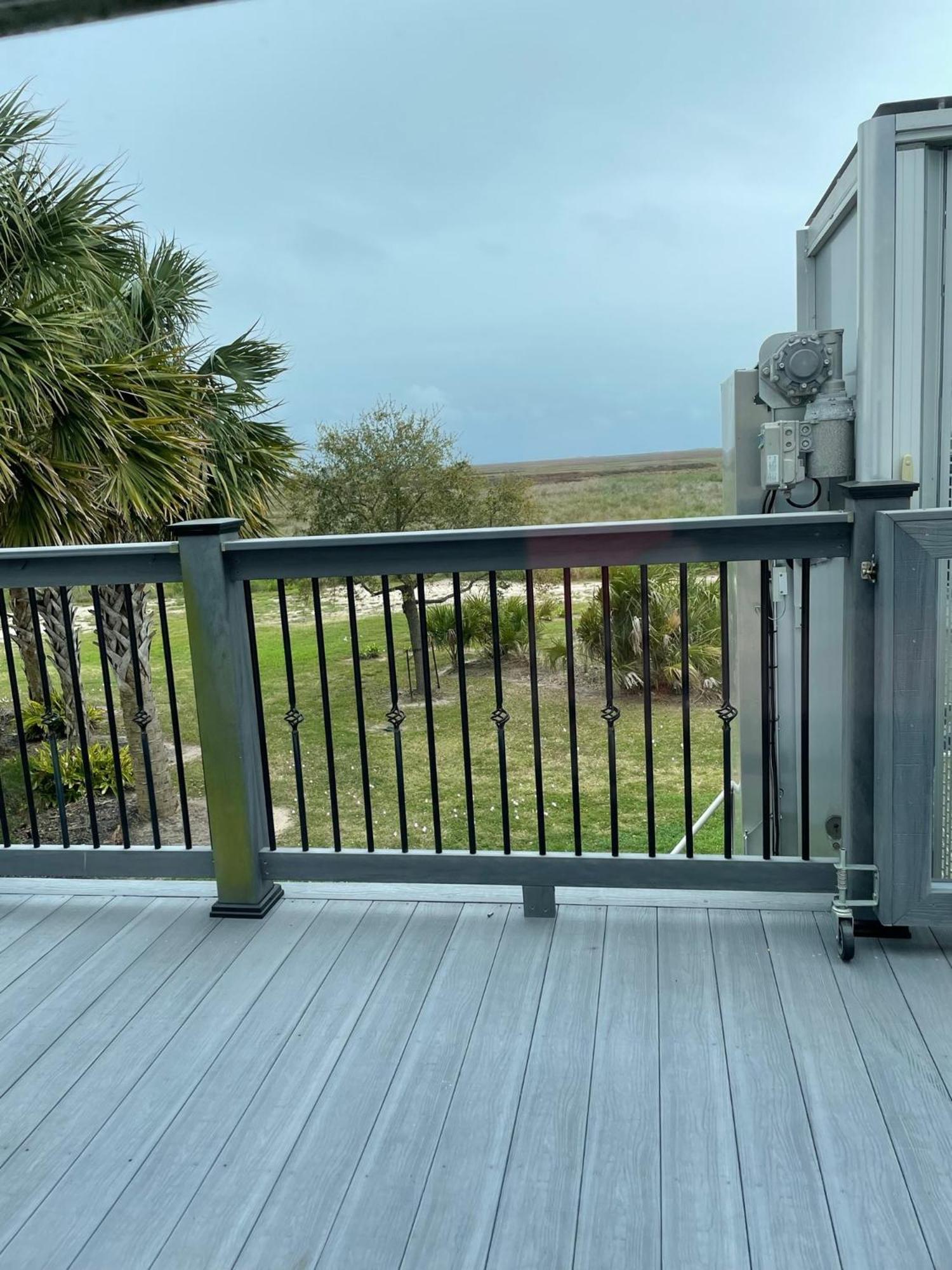 Hitchcock Harborwalk Lodge מראה חיצוני תמונה