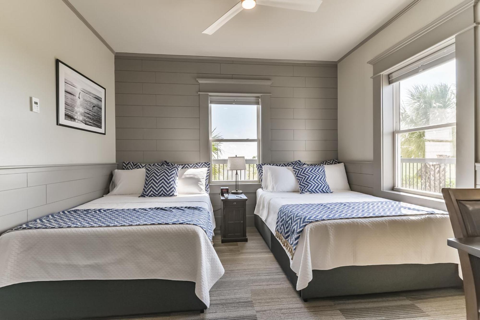 Hitchcock Harborwalk Lodge מראה חיצוני תמונה