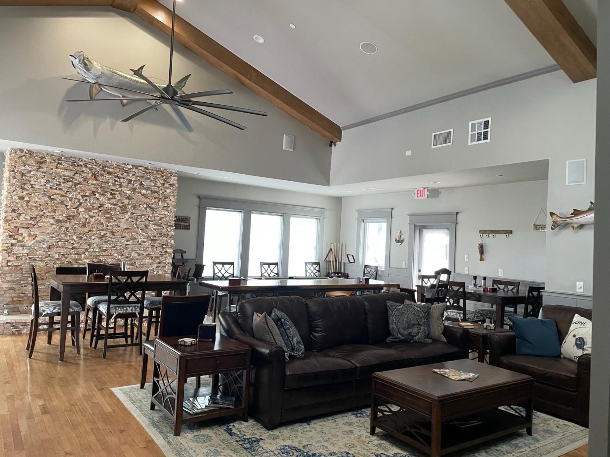Hitchcock Harborwalk Lodge מראה חיצוני תמונה